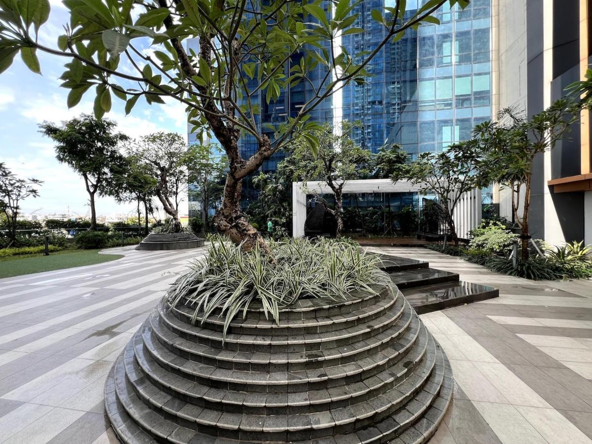 Apartemen 2 Bed Casa Grande Mall Kota Kasablanka, View Swimming Pool By Travelibu *